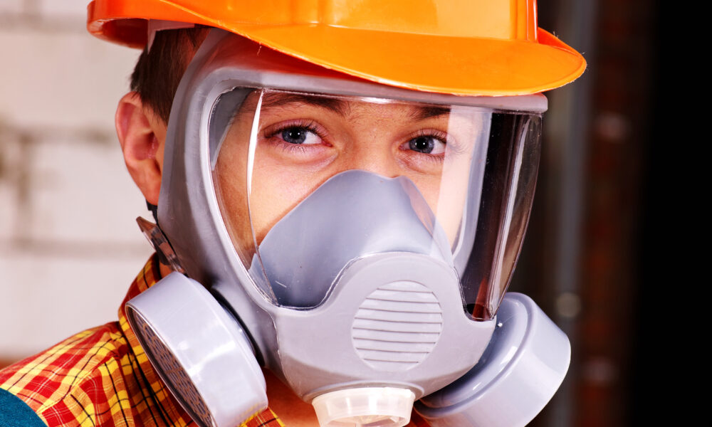 reusable respirators are beneficial for eco-friendly contractors