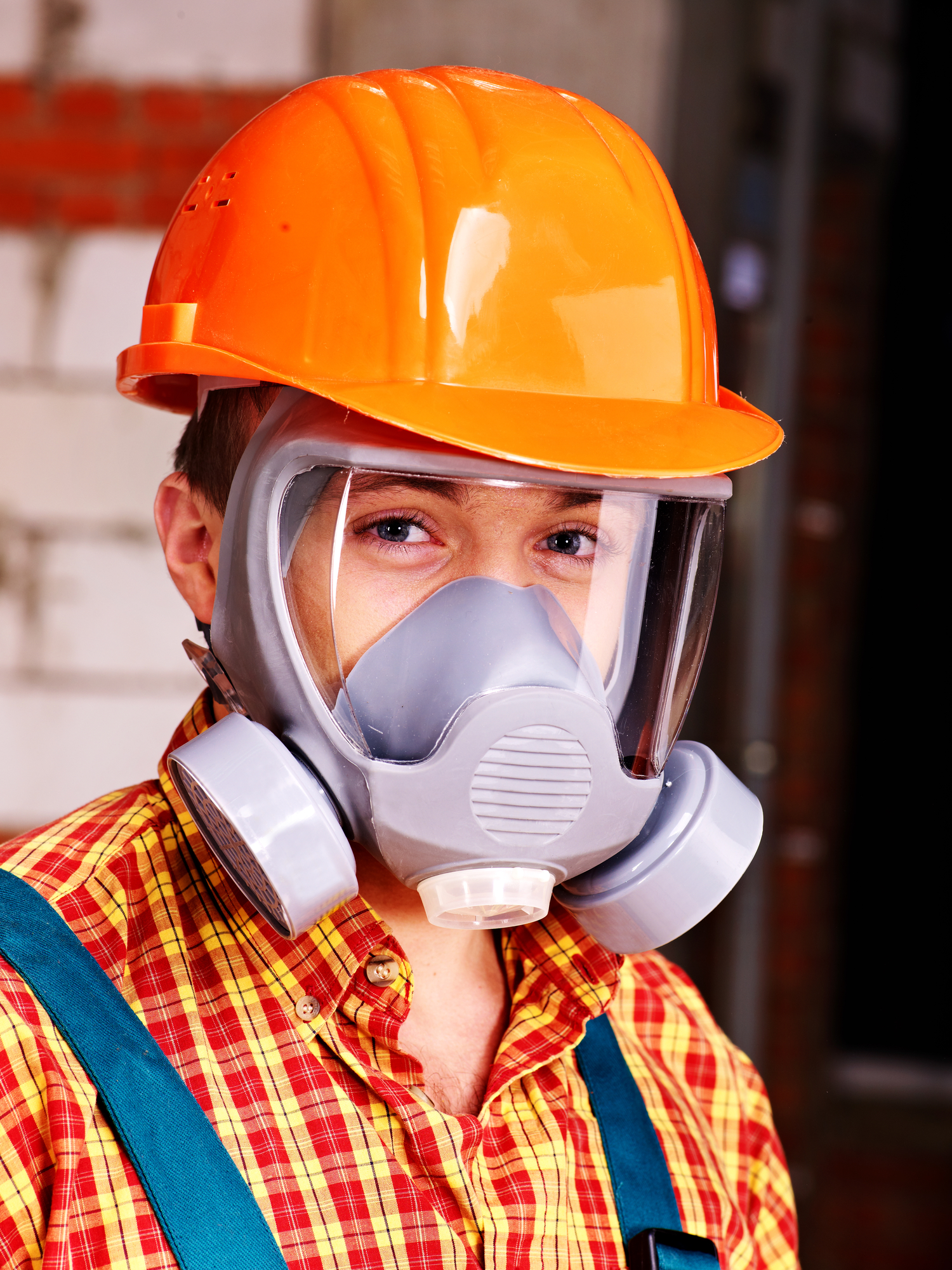 reusable respirators are beneficial for eco-friendly contractors